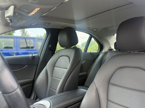 Used 2019 Mercedes-Benz C 300 Sedan image 22