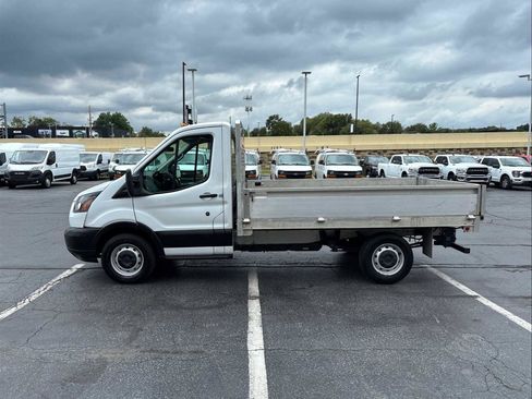 Used 2019 Ford Transit 250 138 RWD image 5
