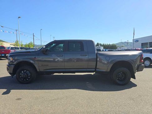 Used 2020 RAM 3500 Laramie w/ Night Edition AWD/4WD image 2