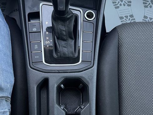 Used 2019 Volkswagen Jetta FWD image 21