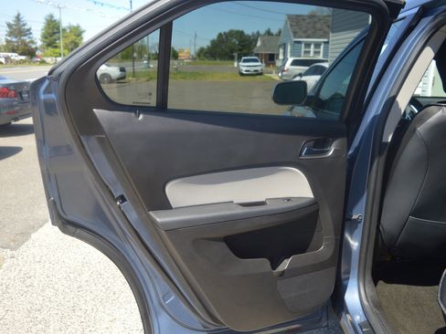 Used 2011 Chevrolet Equinox LT w/ Driver Convenience Package FWD image 23