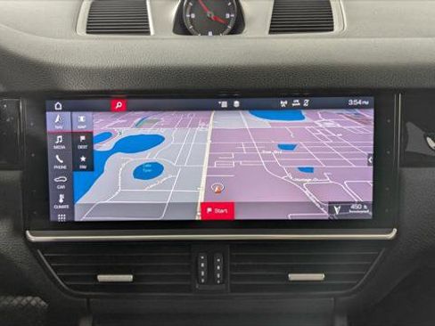 Used 2019 Porsche Cayenne image 29