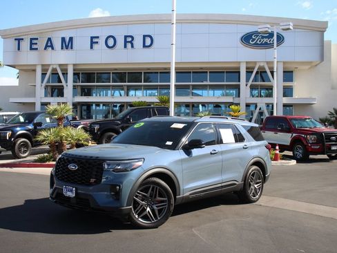 Certified 2026 Ford Explorer ST w/ Sun And Sound Package AWD/4WD image 2