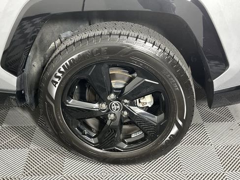Used 2021 Toyota RAV4 XSE image 33