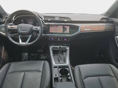 Used 2021 Audi Q3 2.0T Premium Plus w/ Premium Plus Package AWD/4WD image 10