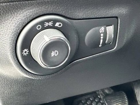 Used 2019 Jeep Compass Sport AWD/4WD image 31