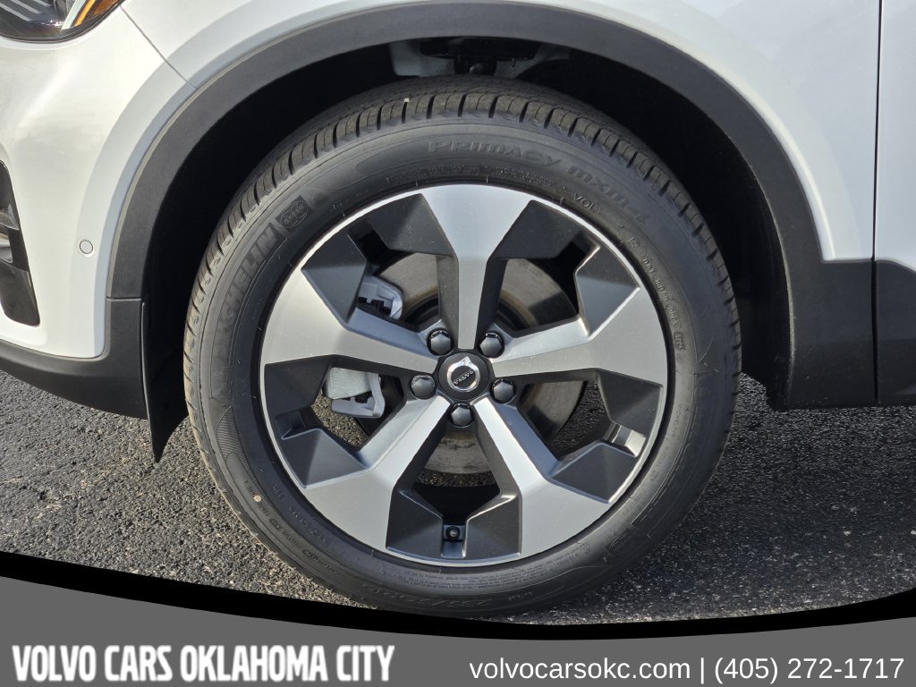 Used 2026 Volvo XC40 B5 Plus w/ Protection Package Premier AWD/4WD image 13