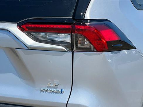 Certified 2024 Toyota RAV4 LE AWD/4WD image 31