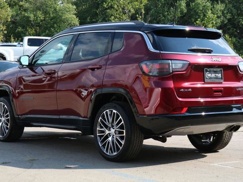 Used 2022 Jeep Compass Limited w/ Elite Group AWD/4WD image 9