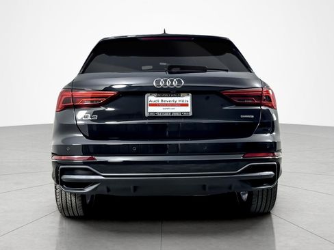 Used 2025 Audi Q3 2.0T Premium w/ Convenience Package AWD/4WD image 4