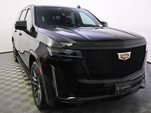 Used 2021 Cadillac Escalade ESV Sport image 9