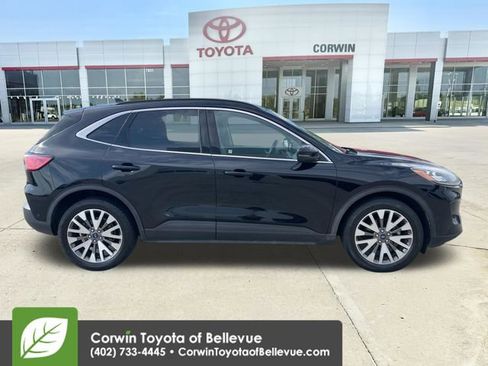 Used 2020 Ford Escape Titanium AWD/4WD image 6