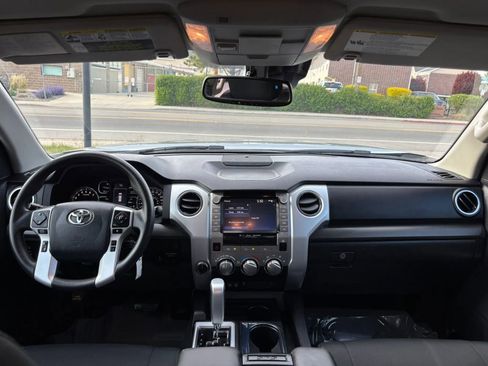 Used 2020 Toyota Tundra SR5 w/ SR5 Upgrade Package AWD/4WD image 13