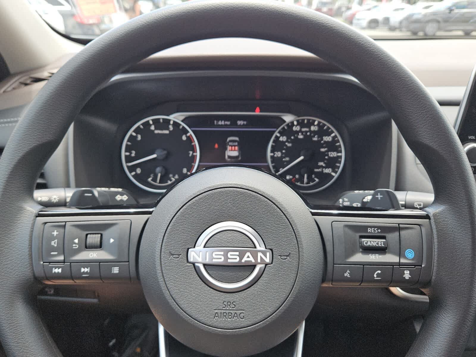 Used 2023 Nissan Rogue SV FWD image 11