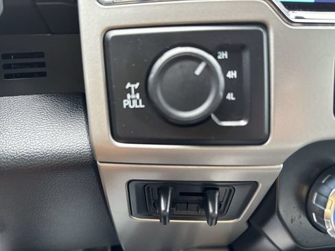 Used 2022 Ford F250 Lariat w/ Lariat Value Package AWD/4WD image 24