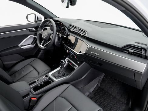 New 2025 Audi Q3 2.0T Premium image 20