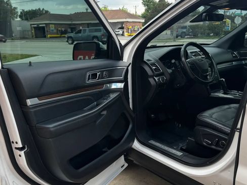 Used 2016 Ford Explorer Limited w/ Equipment Group 301A AWD/4WD image 12