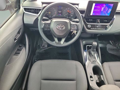 Used 2024 Toyota Corolla LE image 16