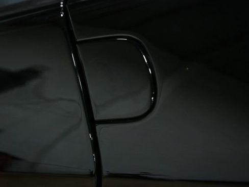 Used 2006 Mercedes-Benz SLR image 24