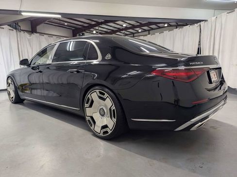 Used 2022 Mercedes-Benz Maybach S 580 4MATIC w/ Manufaktur Leather Package image 4
