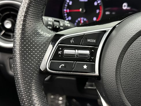 Used 2024 Kia Forte GT-Line image 18