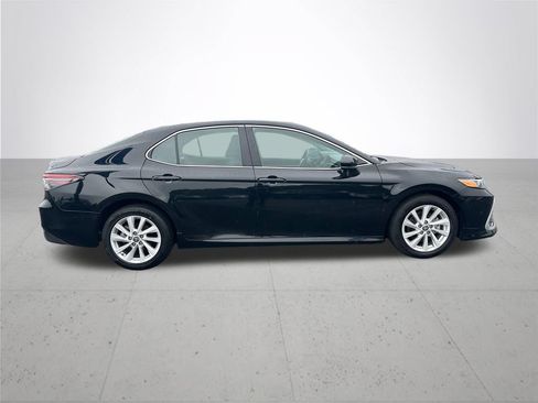 Used 2024 Toyota Camry LE FWD image 6