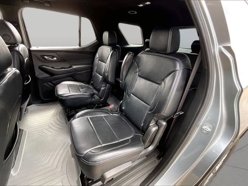 Used 2023 Chevrolet Traverse LT FWD image 20