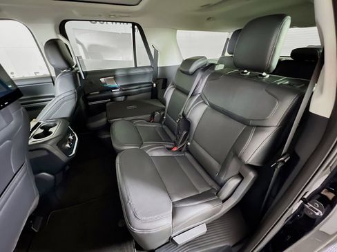 New 2026 Ford Expedition Max Platinum image 31