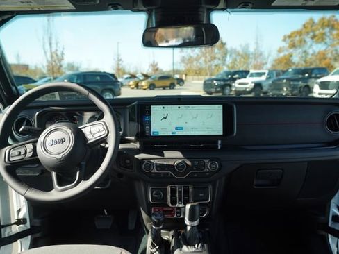 New 2026 Jeep Gladiator Rubicon AWD/4WD image 22