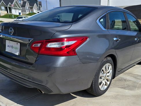 Used 2016 Nissan Altima 2.5 S w/ Power Driver Seat Package image 8