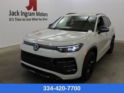 New 2026 Volkswagen Tiguan SE R-Line