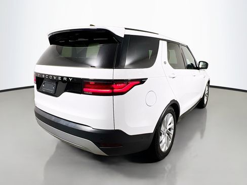 Used 2025 Land Rover Discovery S AWD/4WD image 4