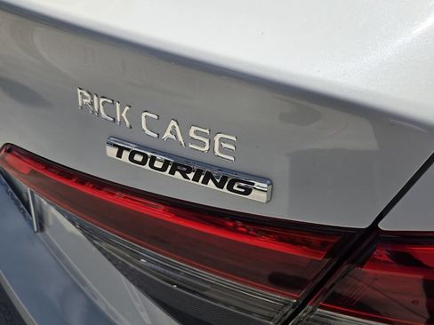 Used 2024 Honda Civic Touring image 15