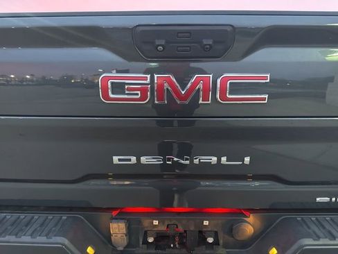 Used 2021 GMC Sierra 3500 Denali w/ Denali Ultimate Package image 18