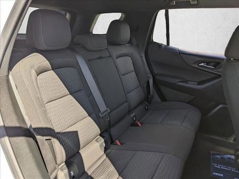 Used 2025 Chevrolet Equinox LT image 19