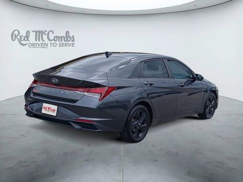 Used 2021 Hyundai Elantra SEL w/ Convenience Package FWD image 5