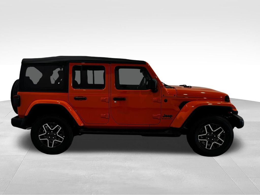 New 2026 Jeep Wrangler Unlimited Sahara AWD/4WD image 18