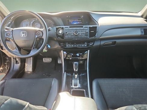Used 2016 Honda Accord Sport image 19
