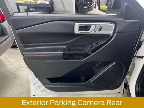 Used 2023 Ford Explorer ST-Line AWD/4WD image 12