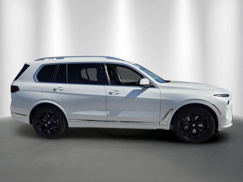 Certified 2026 BMW X7 xDrive40i AWD/4WD image 8