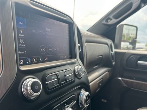 Used 2023 GMC Sierra 2500 Denali w/ Denali Ultimate Package AWD/4WD image 12