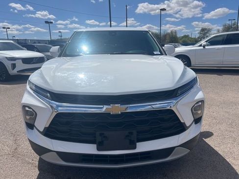 Used 2025 Chevrolet Blazer LT AWD/4WD image 9