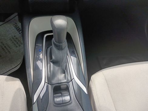 Used 2021 Toyota Corolla LE FWD image 14