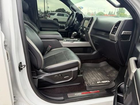 Used 2017 Ford F150 Raptor w/ Equipment Group 802A Luxury AWD/4WD image 12