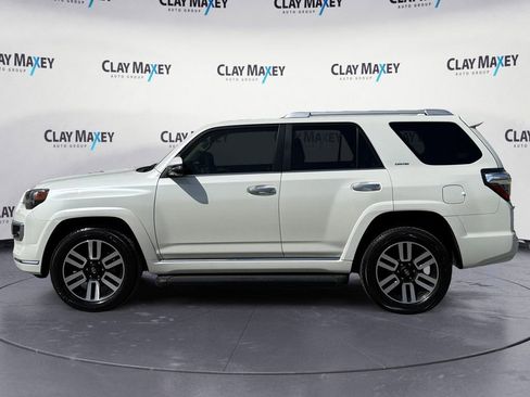 Used 2023 Toyota 4Runner Limited AWD/4WD image 2