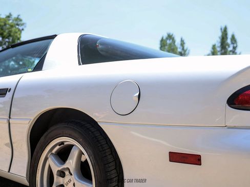 Used 1996 Chevrolet Camaro Z28 RWD image 48