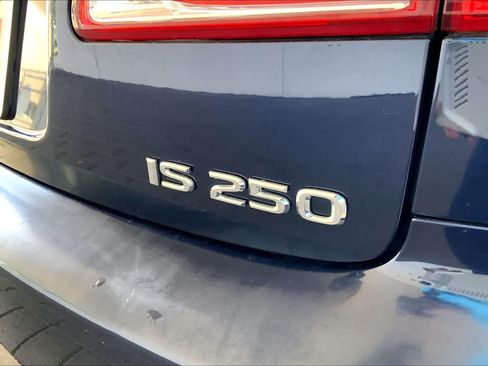 Used 2012 Lexus IS 250 w/ Premium Pkg Value Edition RWD image 9