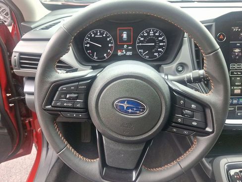 Certified 2024 Subaru Crosstrek 2.5i Limited w/ Crosstrek Mirror Package image 17