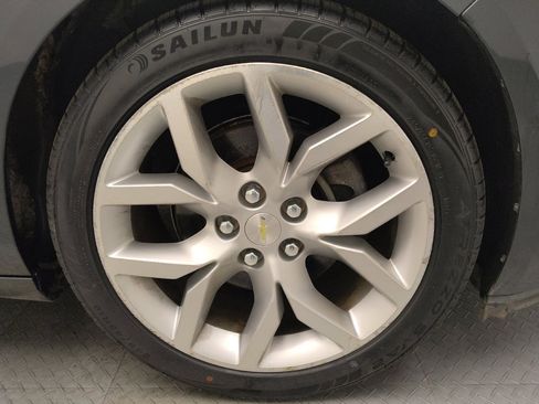 Used 2015 Chevrolet Impala LTZ FWD image 31