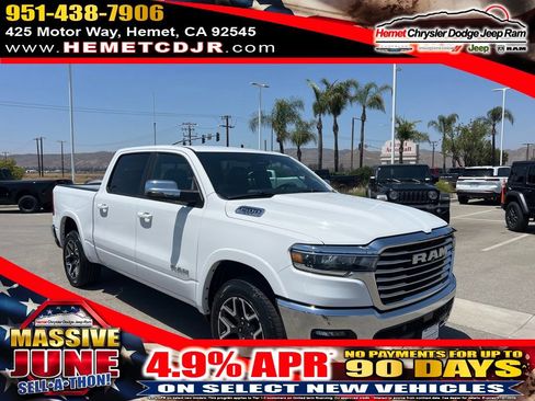 Used 2025 RAM 1500 Laramie AWD/4WD image 1